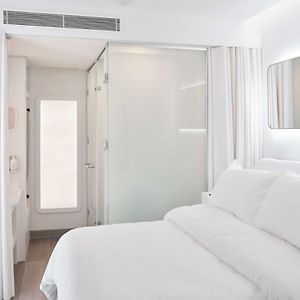 Premium Queen Room